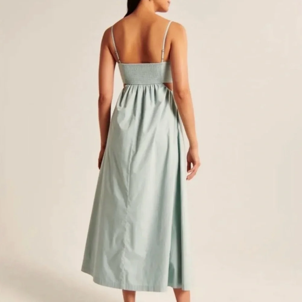 Abercrombie & Fitch elegant white